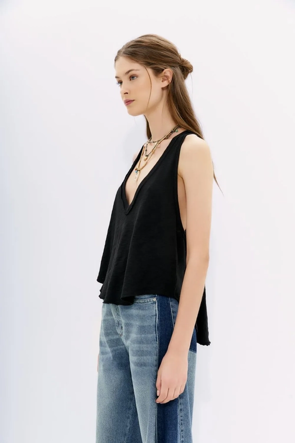 musculosa young