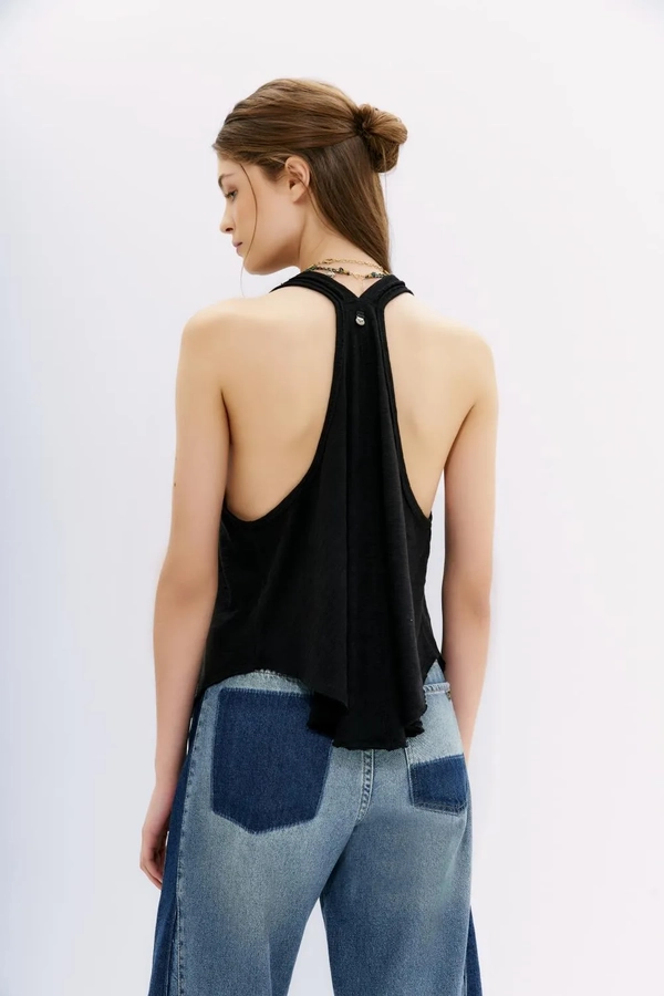 musculosa young