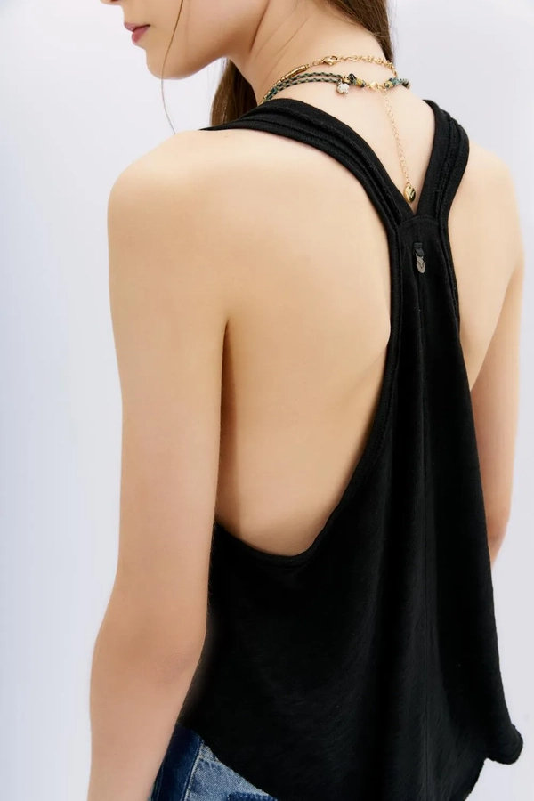 musculosa young