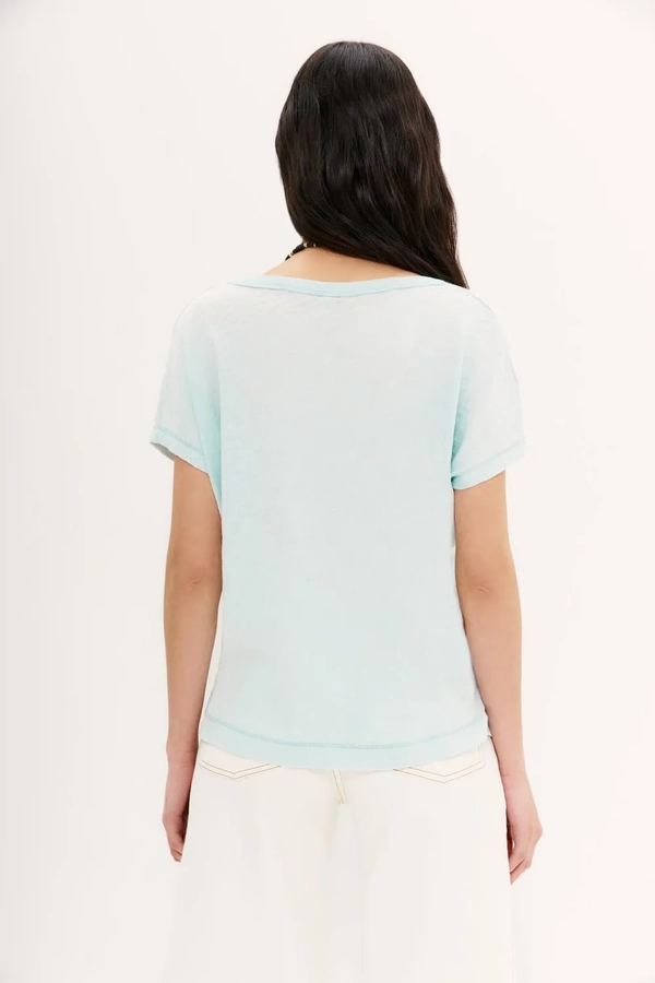 camiseta clara new