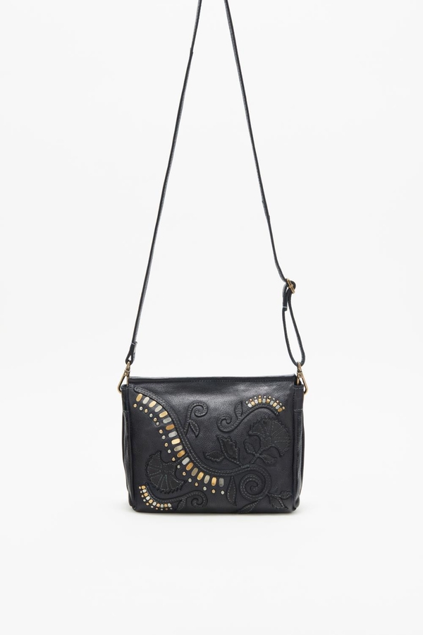 cartera braid flower