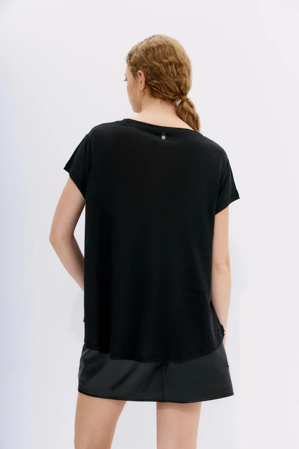 camiseta issey