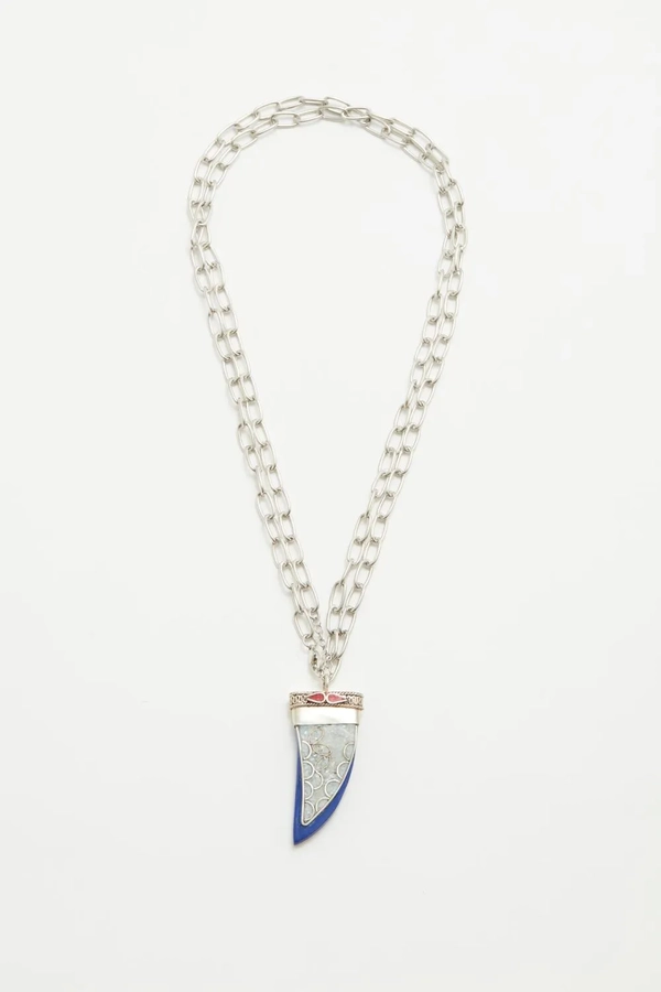 collar asia horn