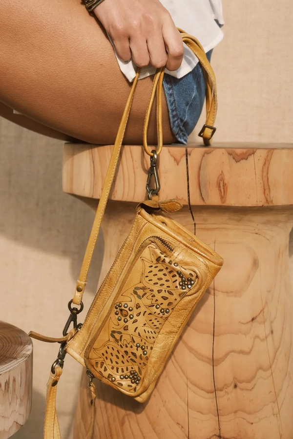 cartera brick