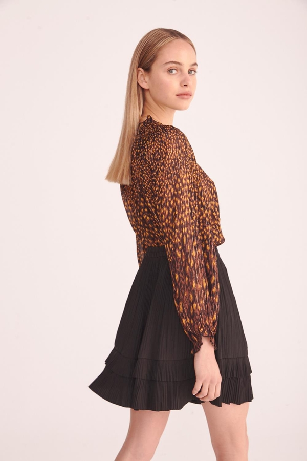 falda pleats short