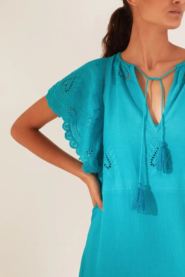 vestido delfi bordado