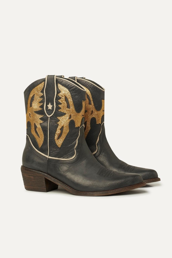 Bota Mikiya