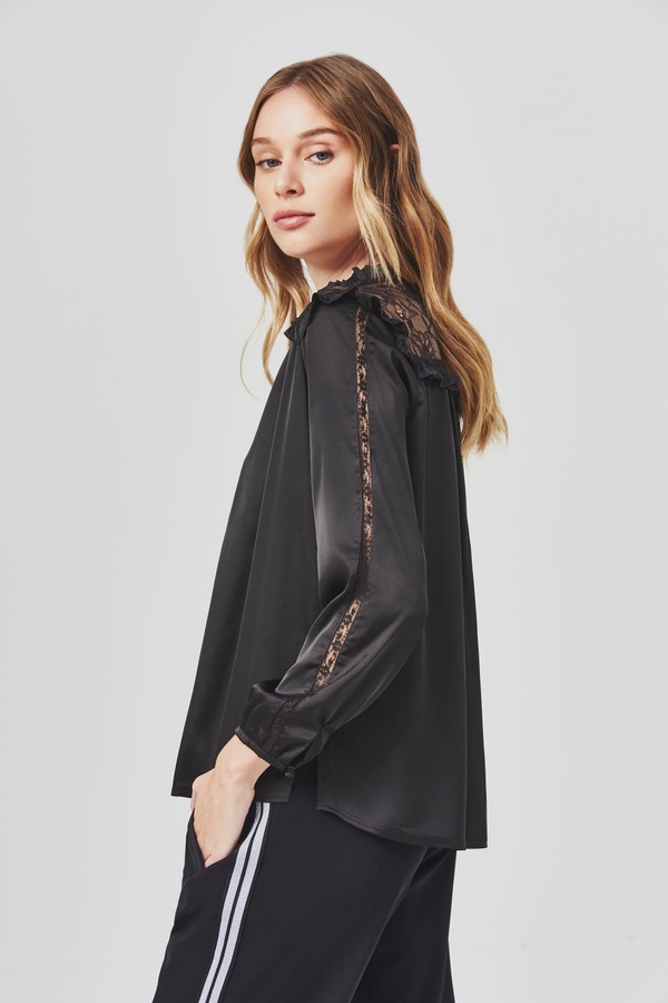 Camisa Lace Flowers