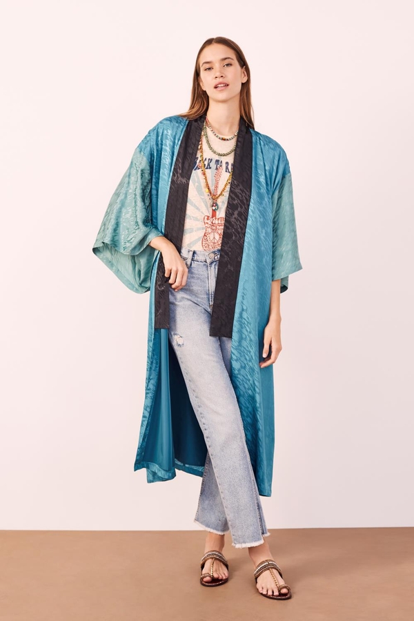 Kimono Essential