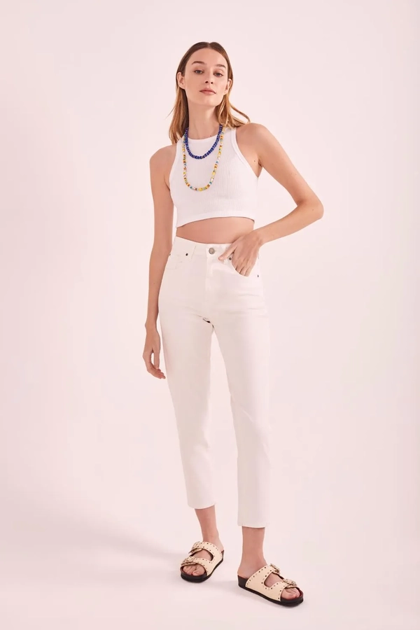 jean mom white