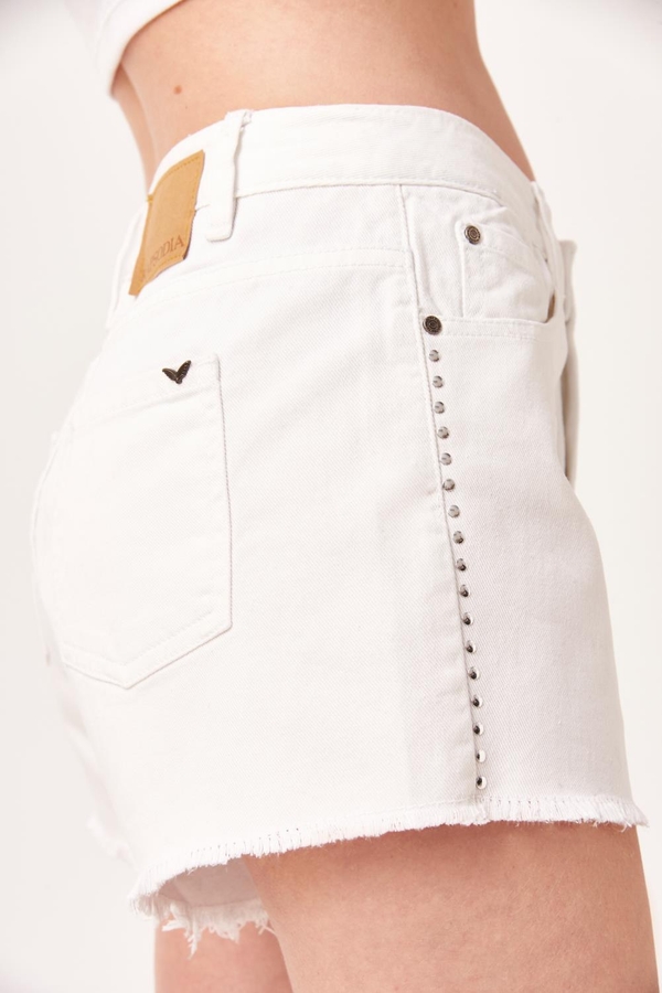 Short White Metal