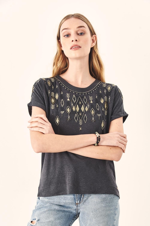 Camiseta African
