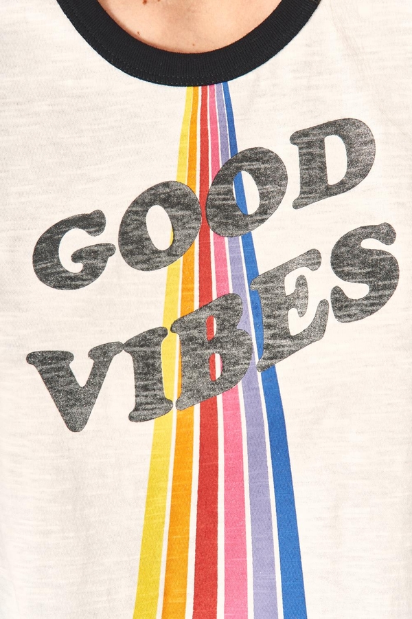 Camiseta Good Vibes New
