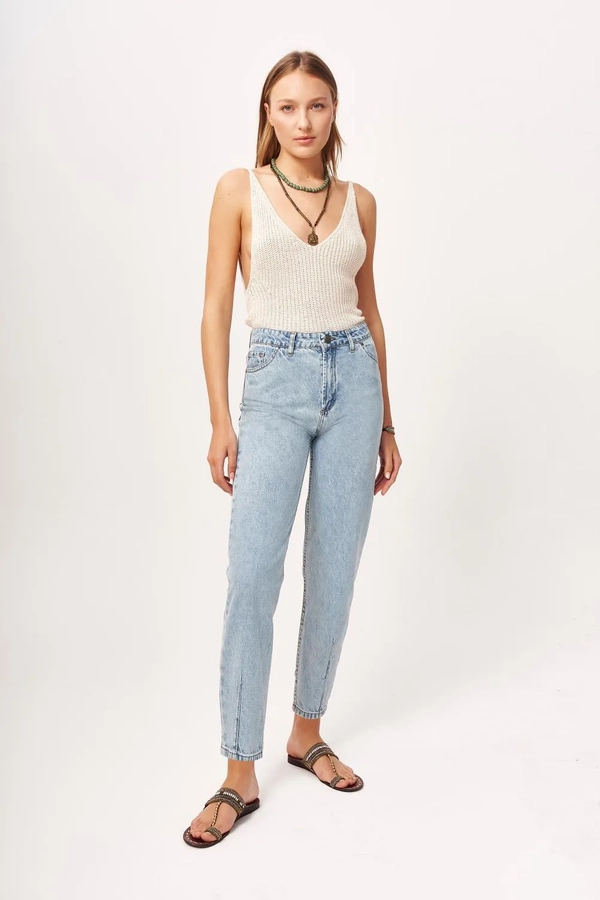 jean mom line