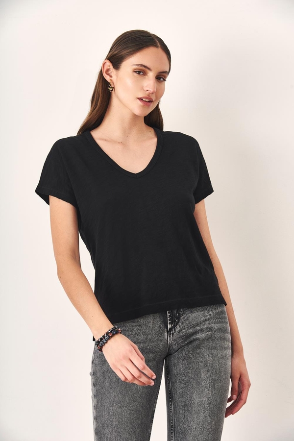 Camiseta Clara V D