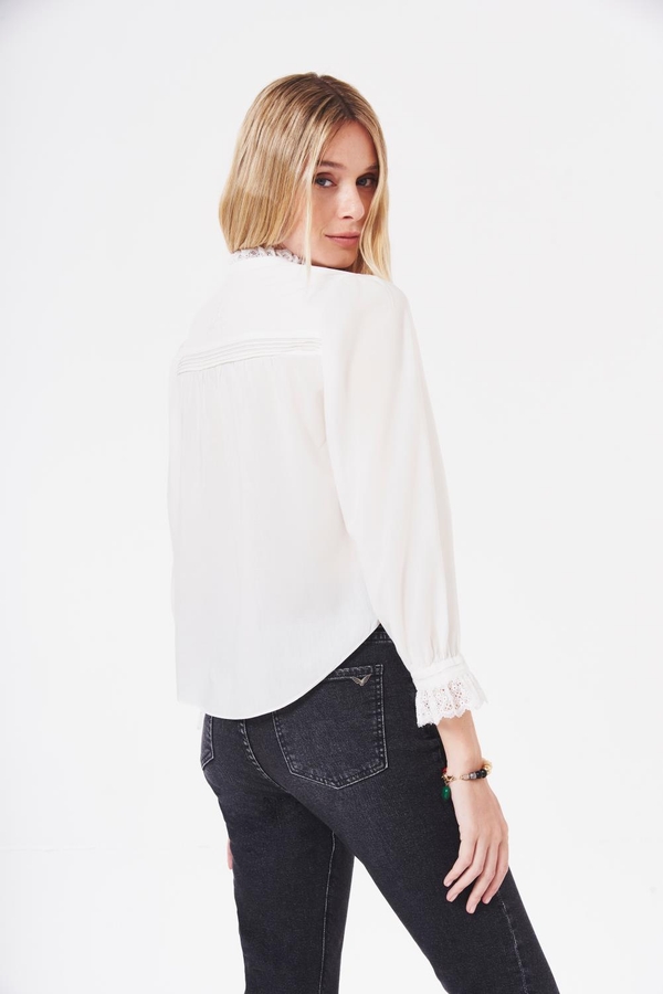 camisa laces patch