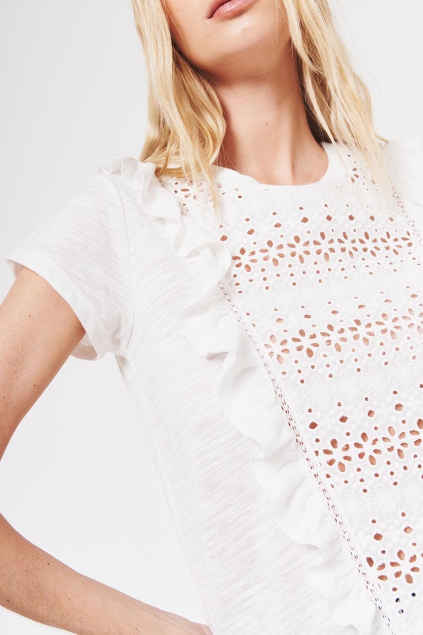 remera broderie