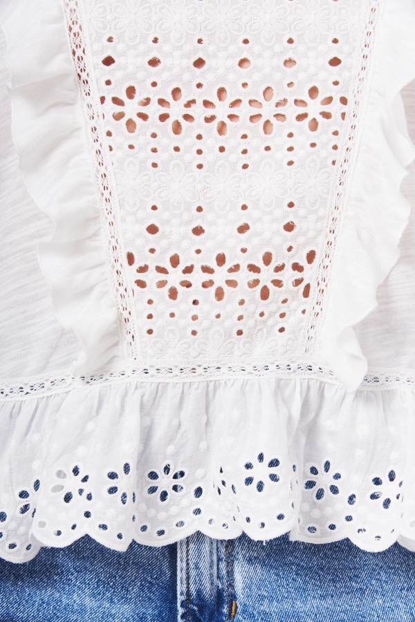 remera broderie