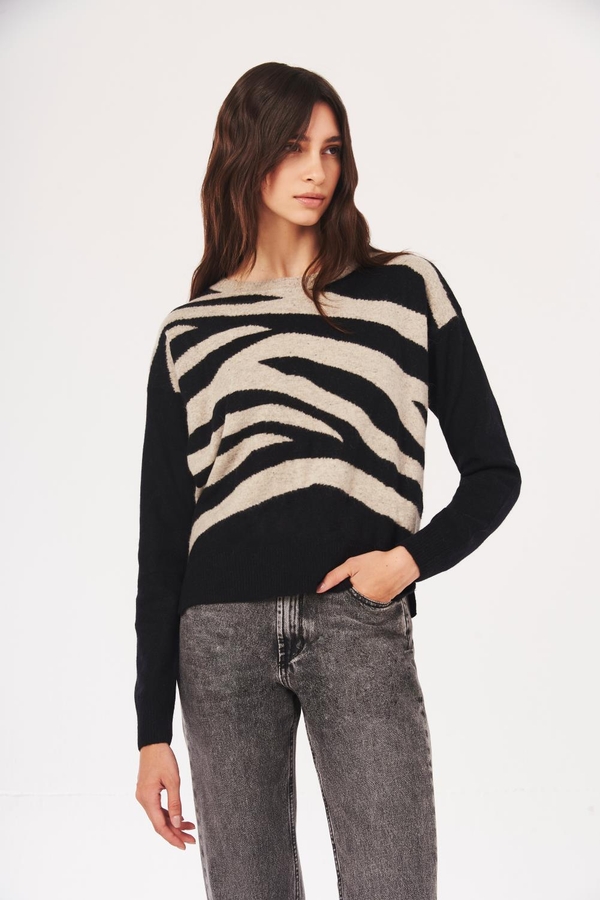 sweater art animal