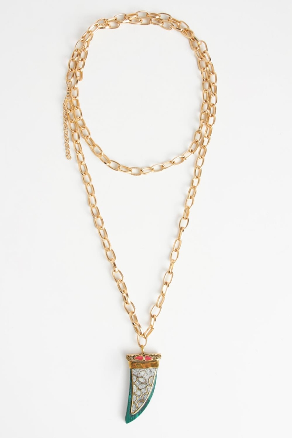 collar asia horn