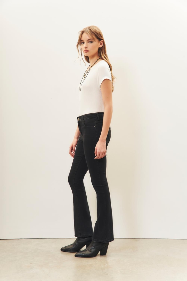 JEN FLARE CLASSIC BLACK