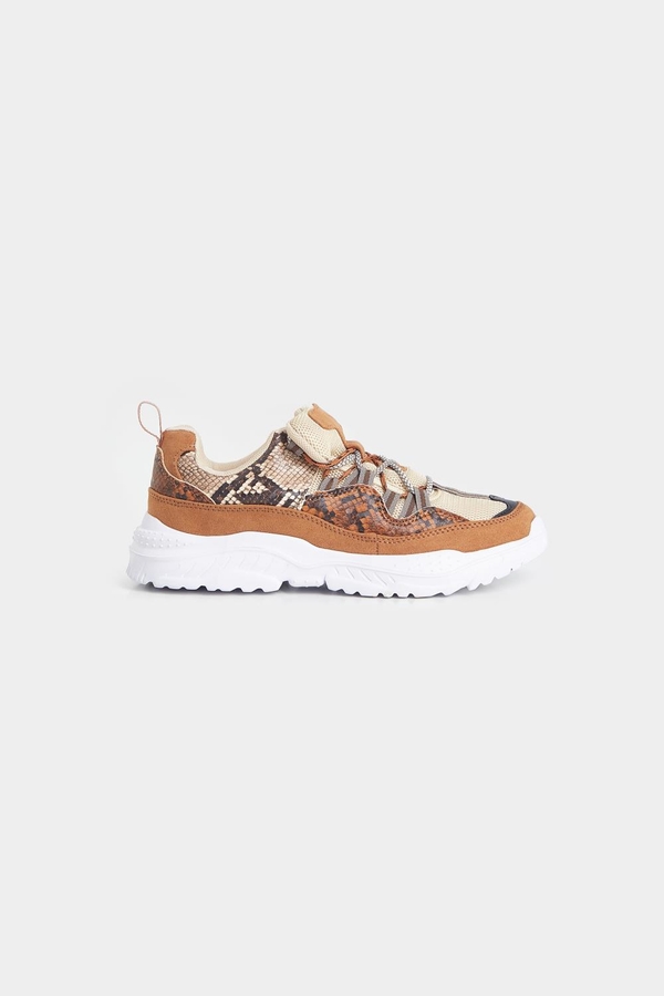 zapatilla zawa