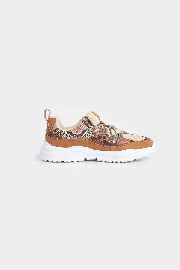 zapatilla zawa