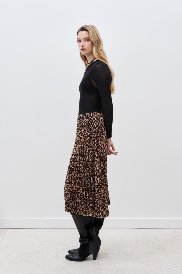 falda pleats kaya