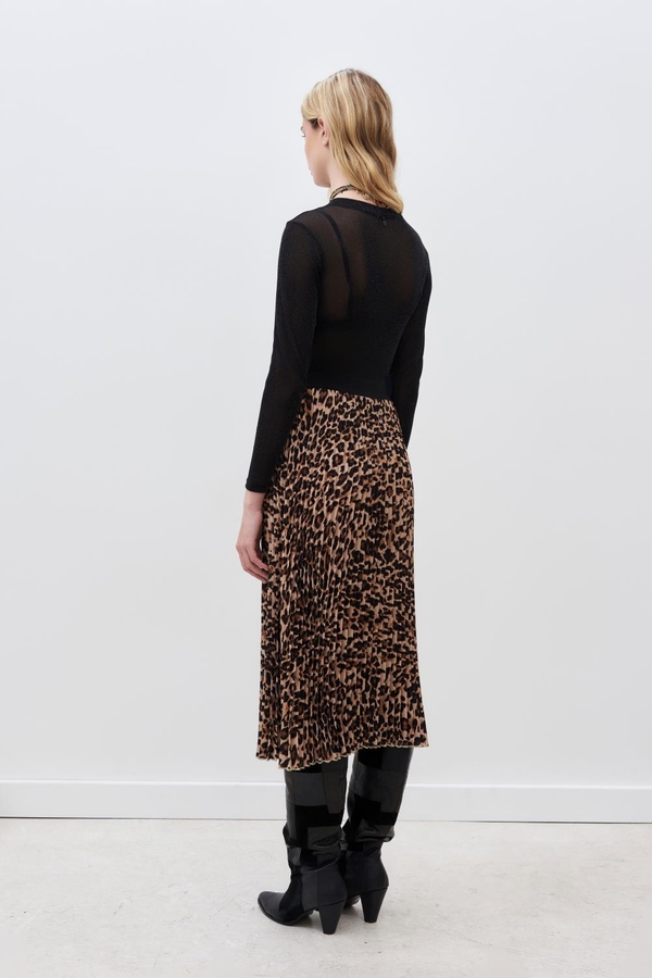falda pleats kaya