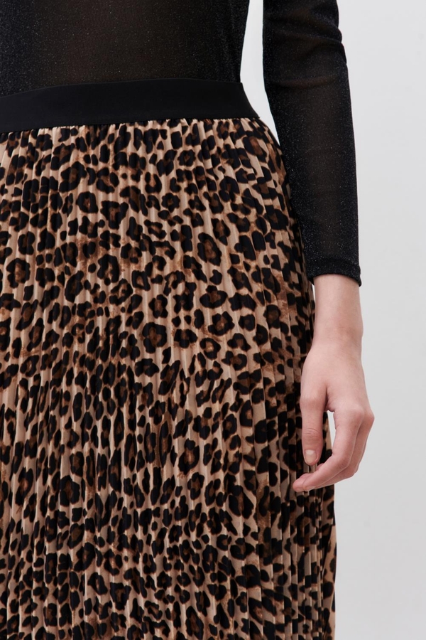 falda pleats kaya