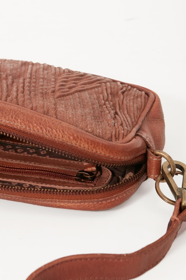 cartera jamil