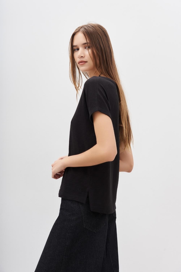 camiseta clara new