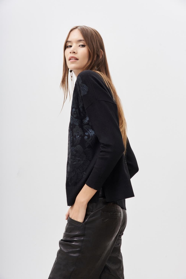 sweater brik