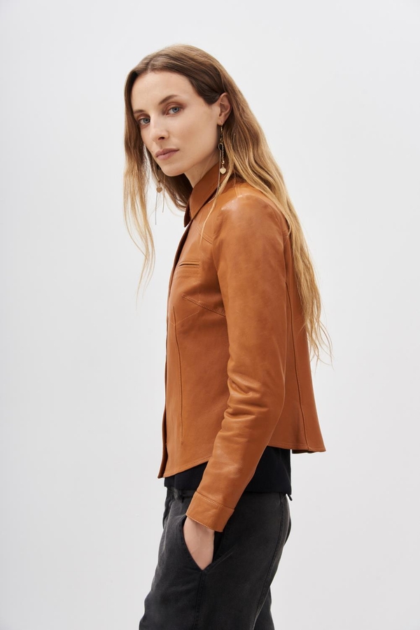 camisa bellota cuero