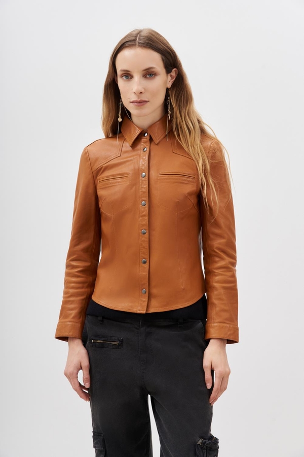 camisa bellota cuero