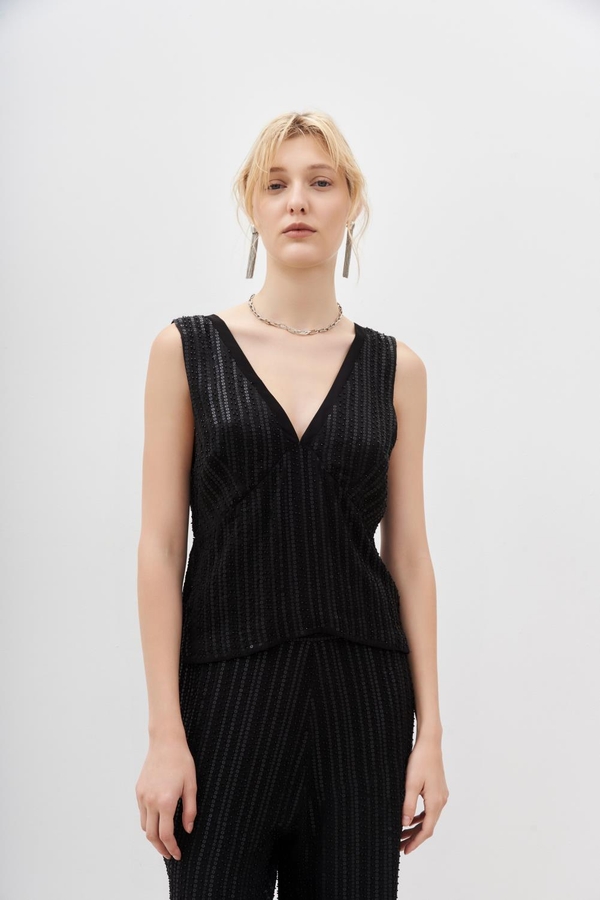 top cayetina sequins