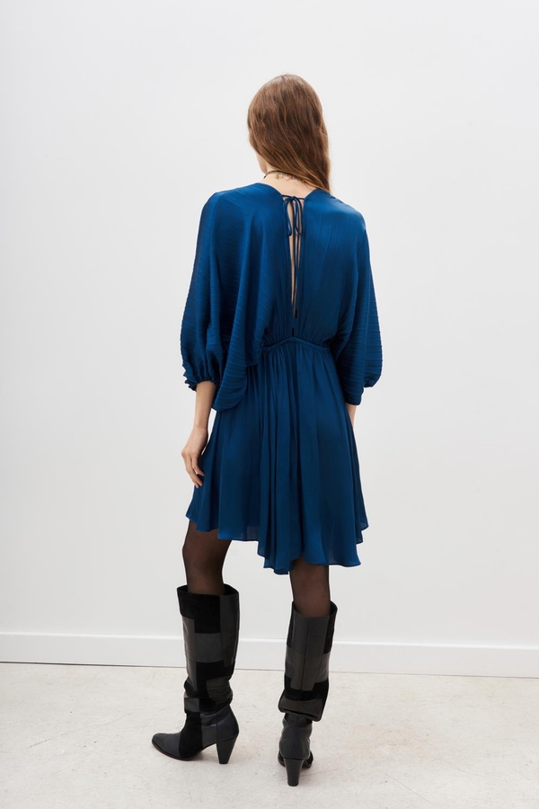 vestido mica pleats