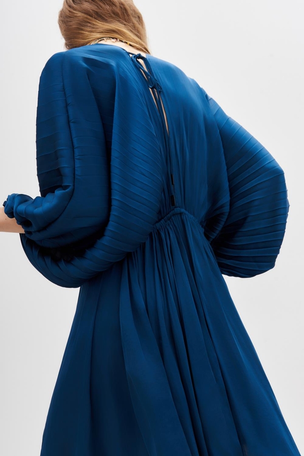 vestido mica pleats