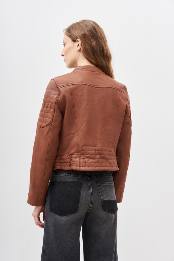 chaqueta smith cuero