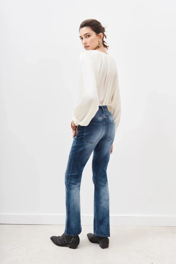 jean flare azul