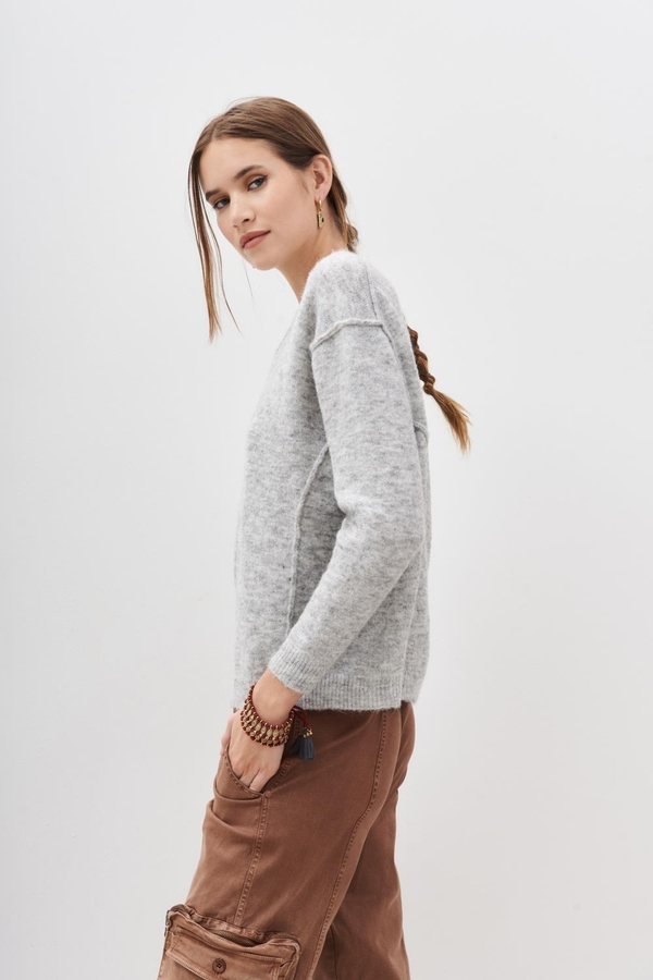 sweater be happy