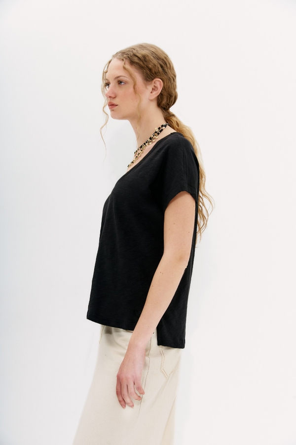 camiseta clara new