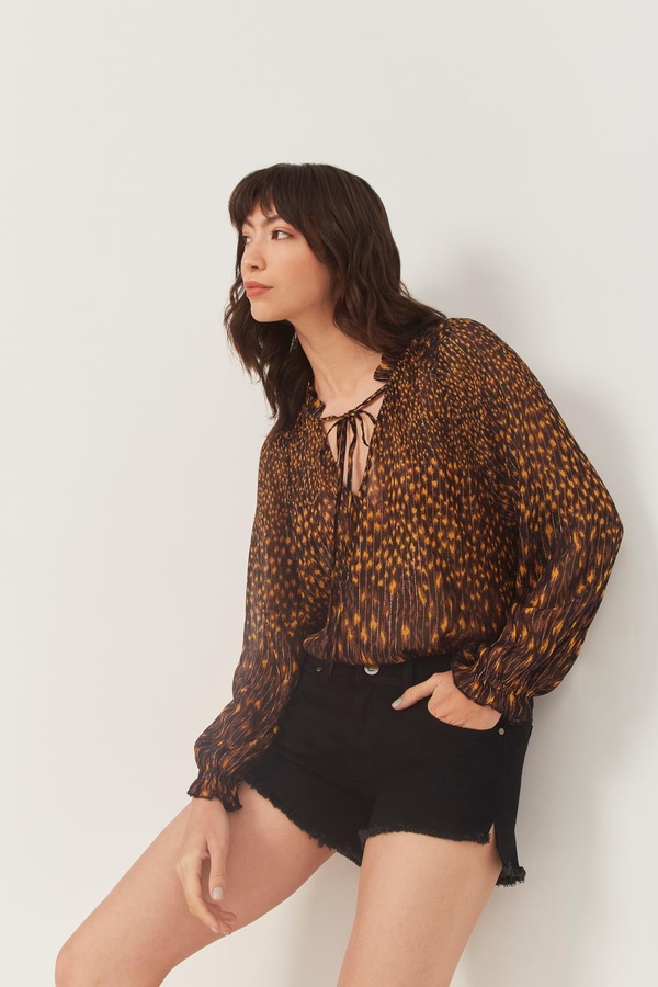 short middle rise dark