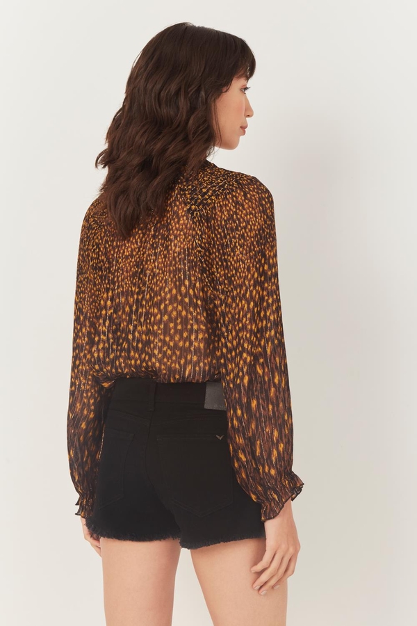short middle rise dark